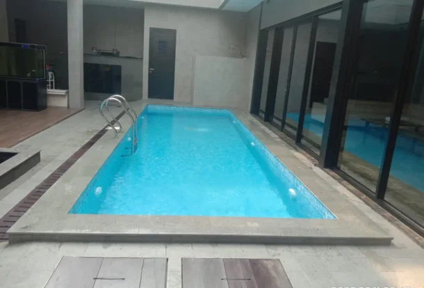 cara pemasangan tangga kolam
