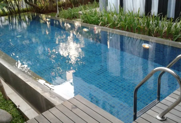 air kolam renang